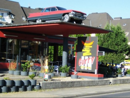 Photo: Curry-Drive-In